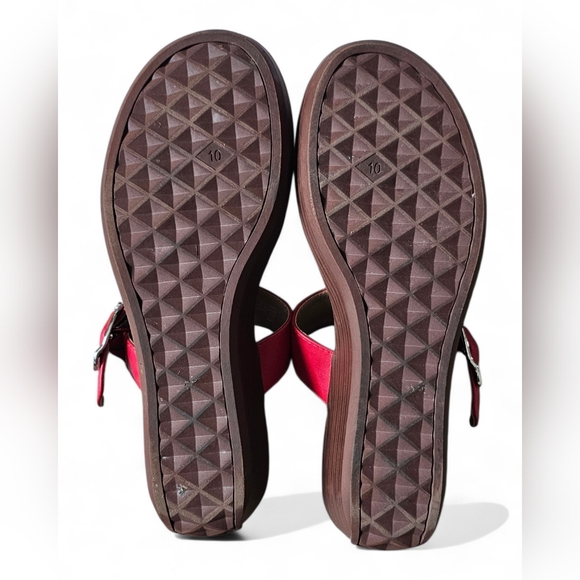 AEROSOLES Red and Silver Thong Sandals - Picture 8 of 8